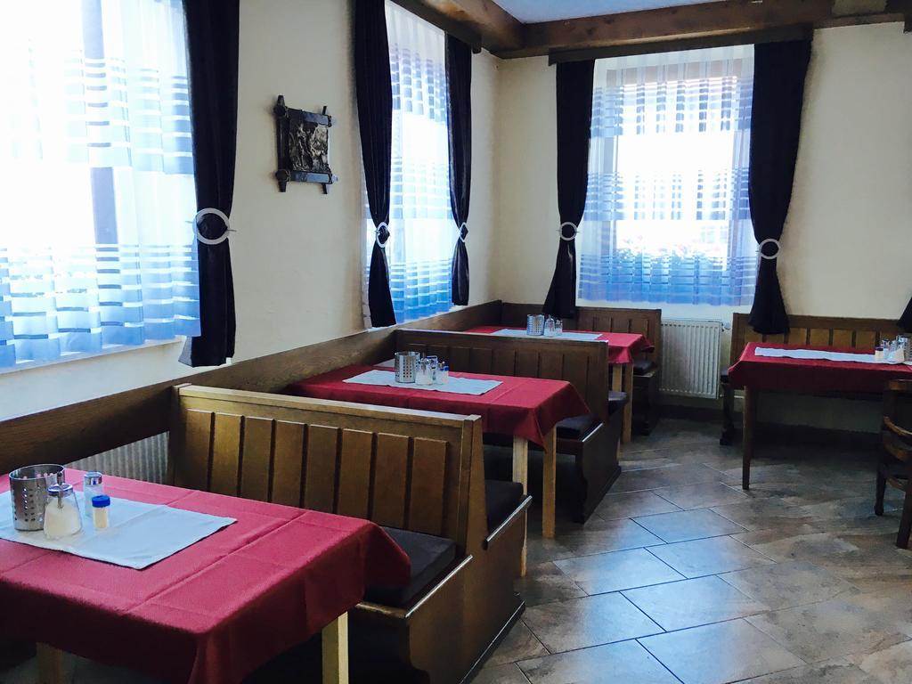 Arb Pension Gmbh Herchsheim Екстериор снимка