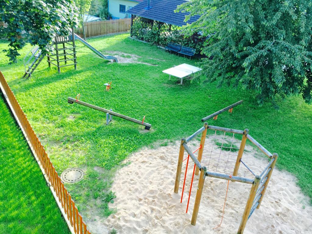 Arb Pension Gmbh Herchsheim Екстериор снимка