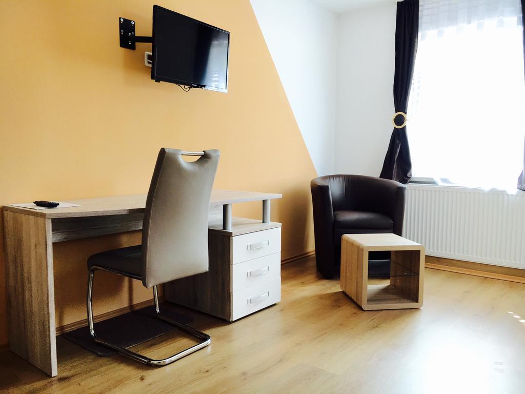 Arb Pension Gmbh Herchsheim Екстериор снимка