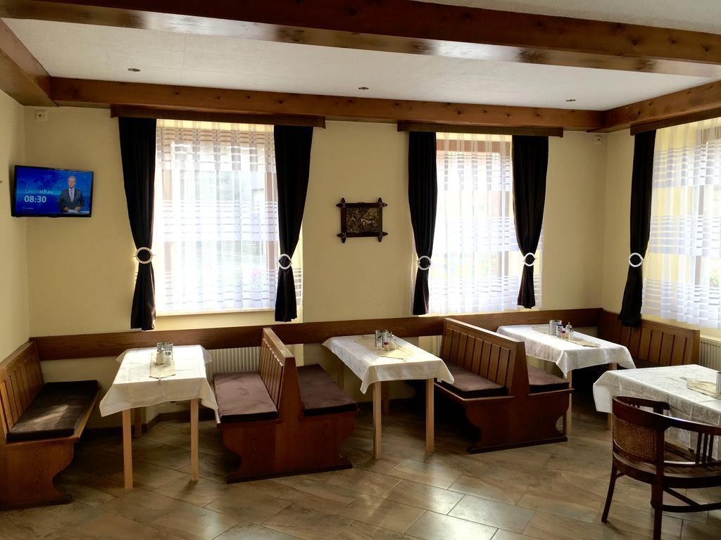 Arb Pension Gmbh Herchsheim Екстериор снимка