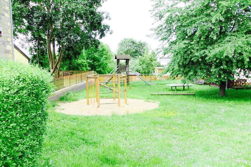 Arb Pension Gmbh Herchsheim Екстериор снимка